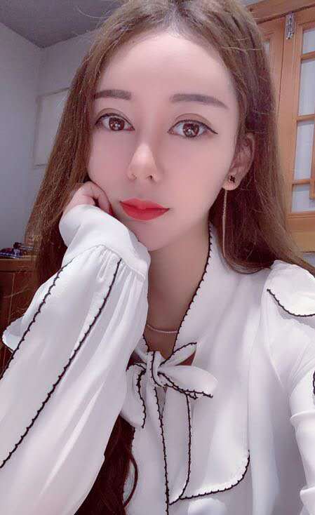 2020年10月30天河美甲店老板潇雅